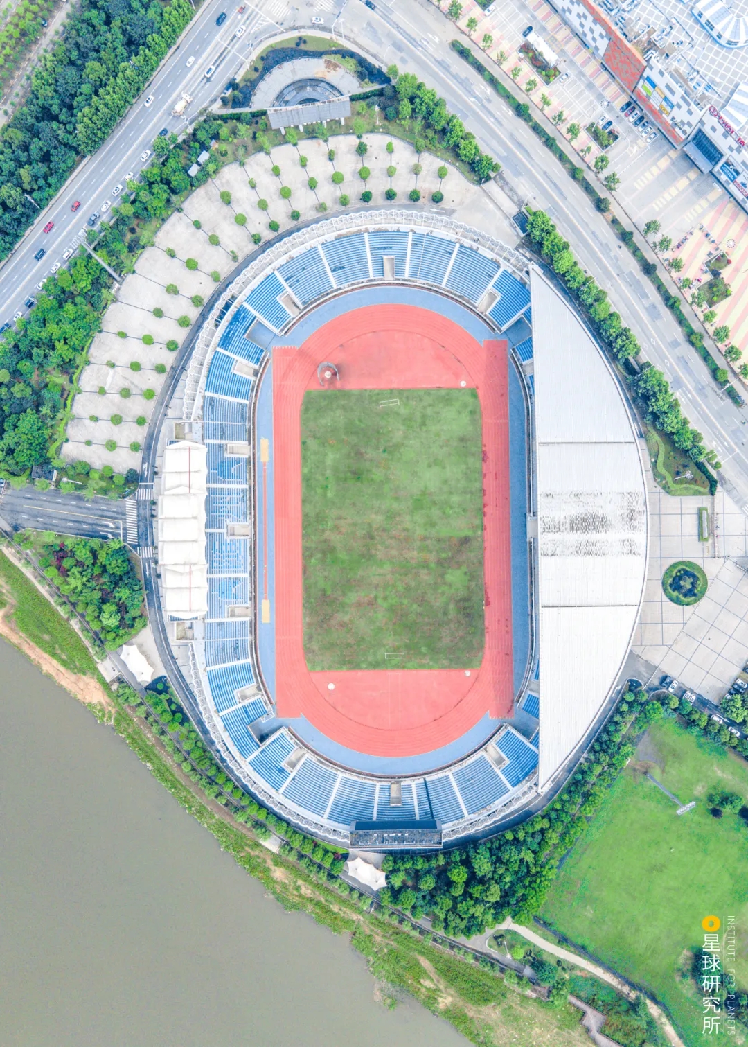 隨州市濱湖體育運(yùn)動場 隨州市濱湖體育運(yùn)動場